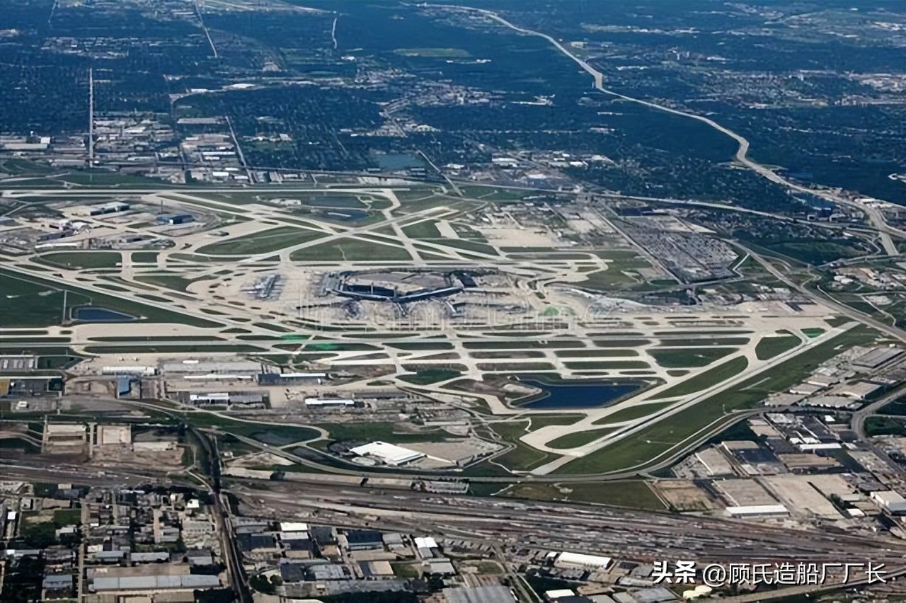 险！只差10米就撞上了，回顾2006年芝加哥奥黑尔机场跑道入侵事件