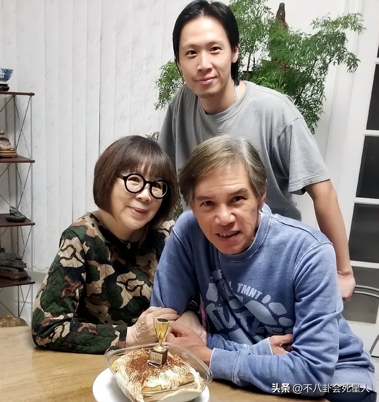 2022移居国外的名人有哪些,移居在国外的明星