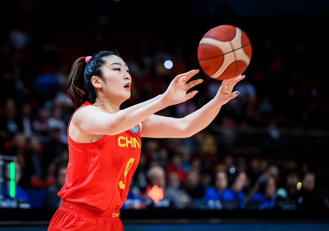 中国女篮32分惨败,中国女篮3分惜败日本队无缘冠军