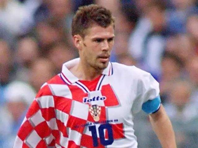 昔日英雄1-48集免费看,98年世界杯32强以及阵容