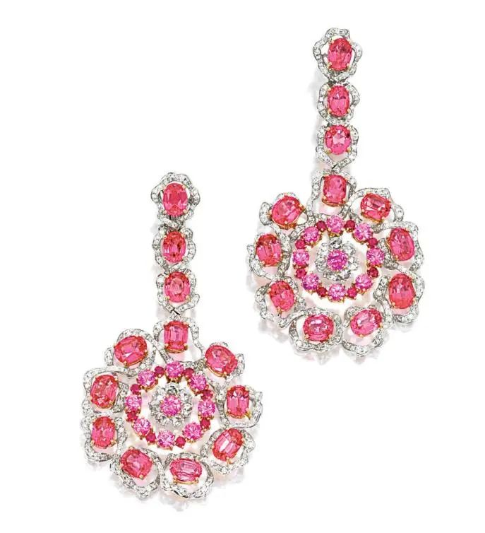 珠宝今年流行色,2017秋冬流行色该怎么与珠宝搭配