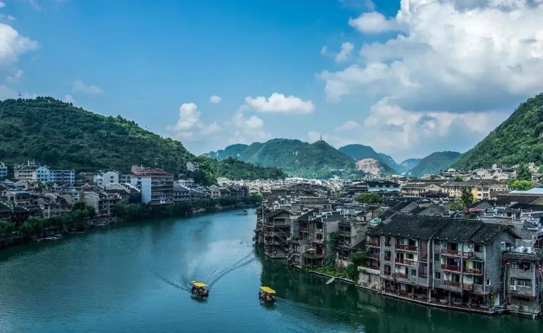 城郊村乡村振兴示范村典型案例,乡村振兴与旅游结合的优秀案例