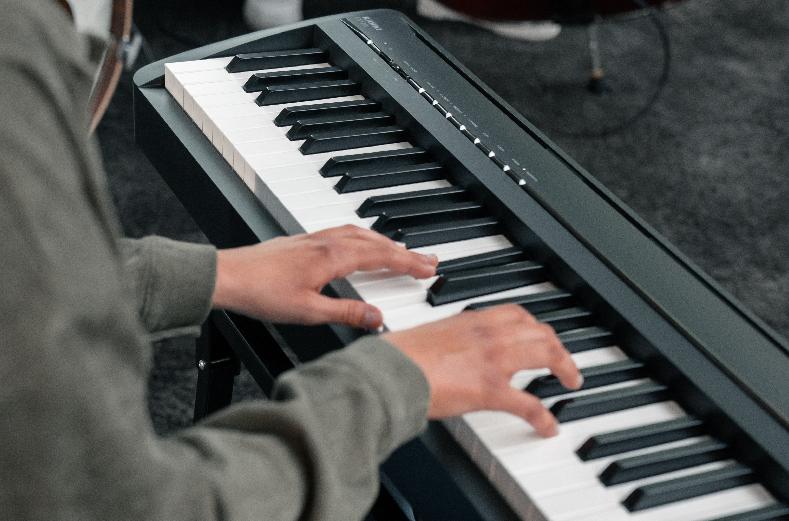 kawaies120和罗兰fp18,kawai电钢琴es120