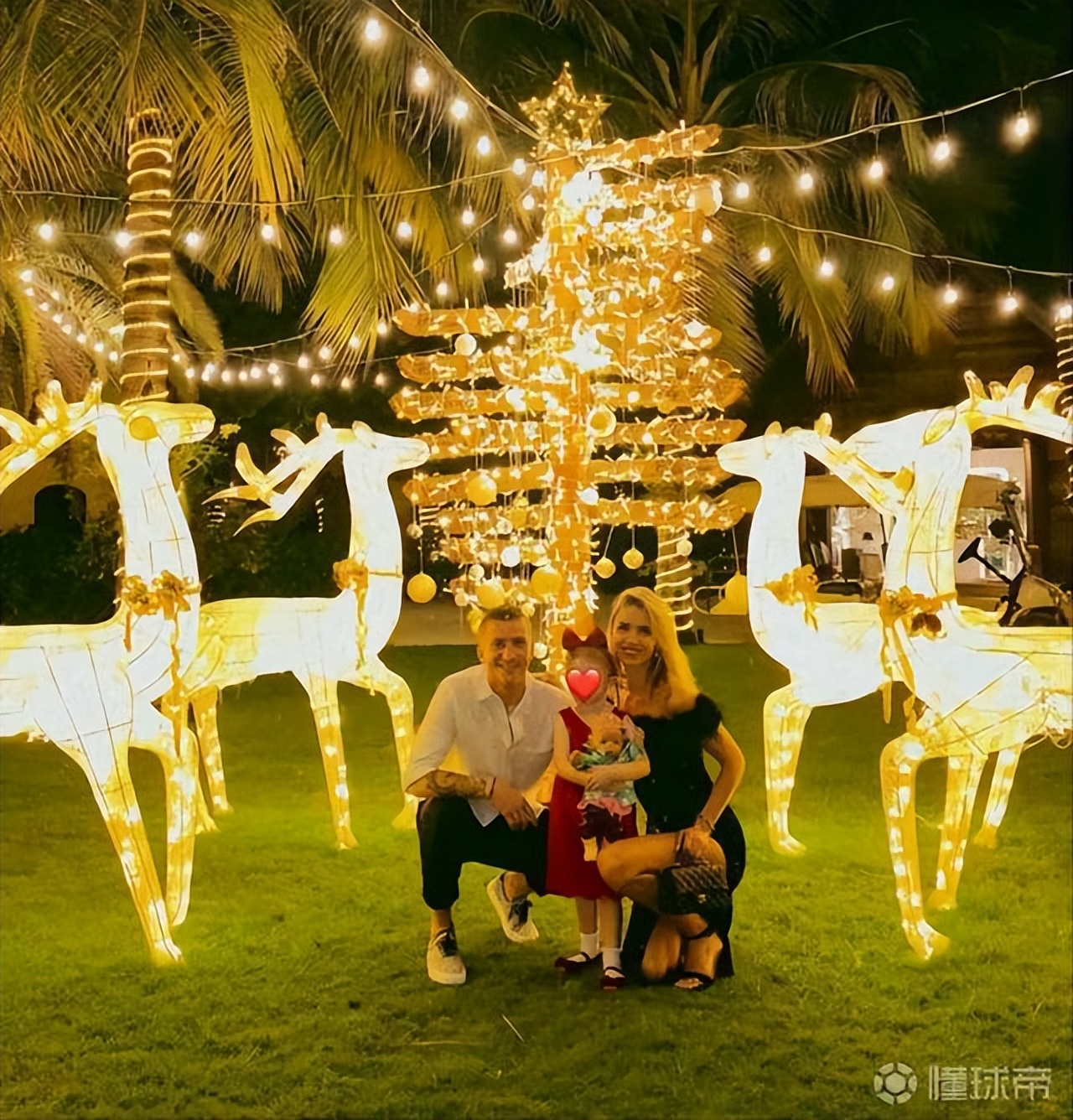 安东内拉的舞姿最抢镜，梅西饭局最吸睛，足球大咖及家人的圣诞节