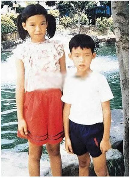 “三级片女神”舒淇：15岁“一脱成名”，40岁结婚，备孕五年