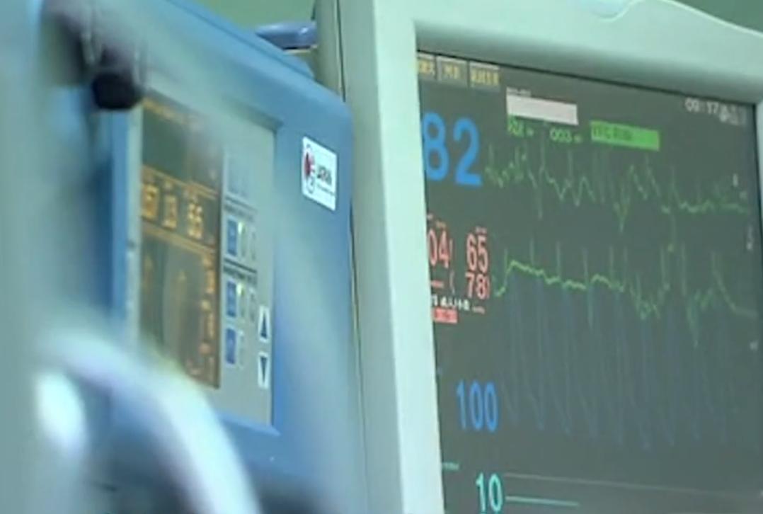 真实故事女子意外怀孕,女子突然肚子痛怀孕小产