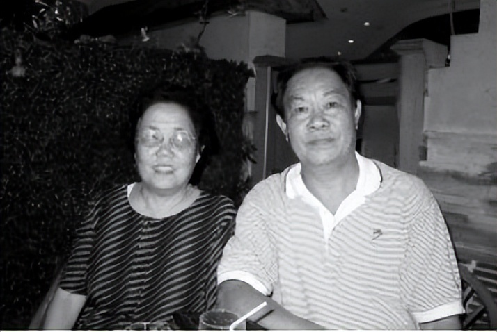 马化腾最新露面照片,马化腾个人资料简介及图片