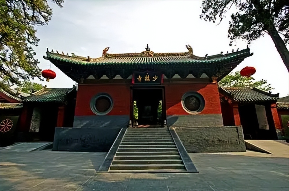 搞地产、造网红、开直播，少林寺什么时候变味了？