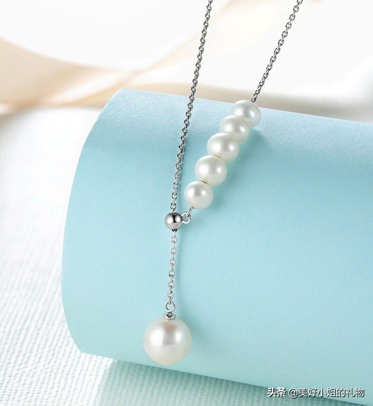 母亲节礼物项链黄金推荐,母亲节礼物排行榜前十名黄金饰品