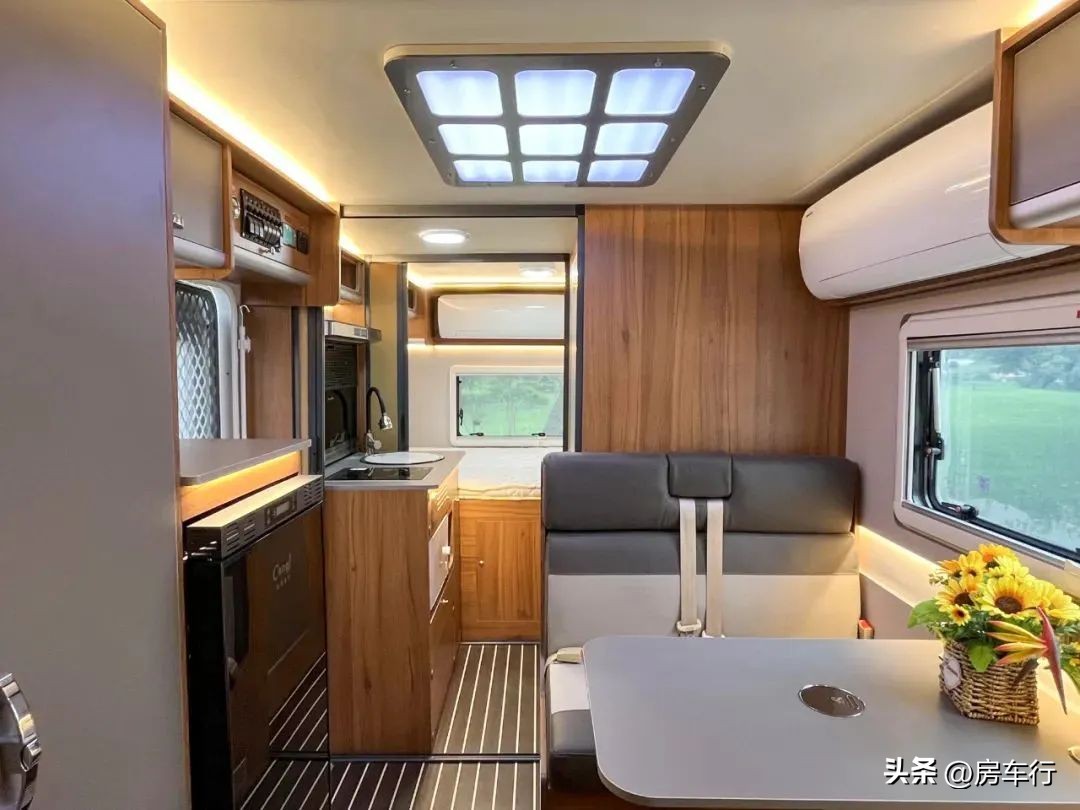 2022款五十铃轻卡房车,价格低大空间六座有哪款轻卡房车