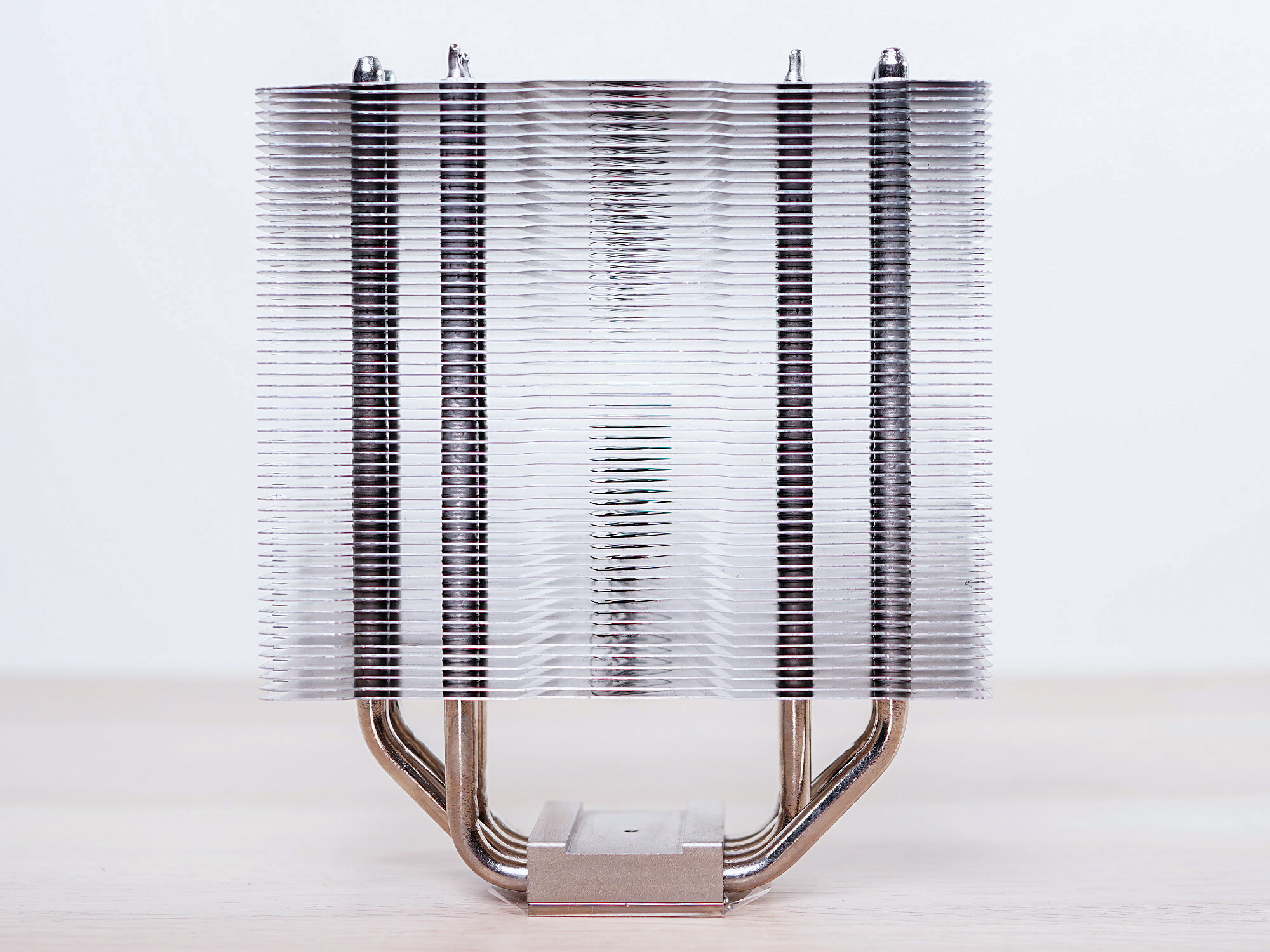 都2022年了，1080p分辨率下4GB显存够用吗？迟到的*X6R5**00XT评测