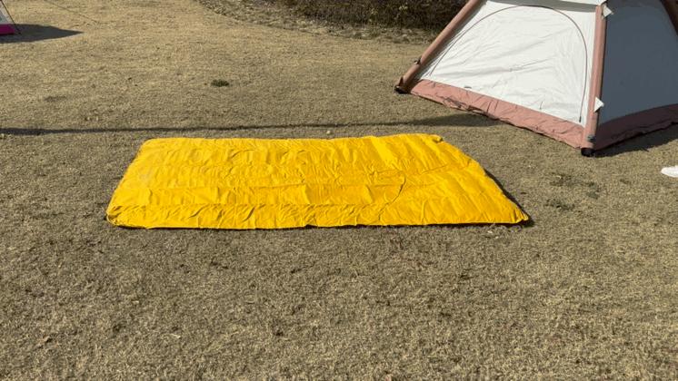 户外露营睡垫选蛋巢还是气垫,户外露营过夜买多厚的睡垫合适
