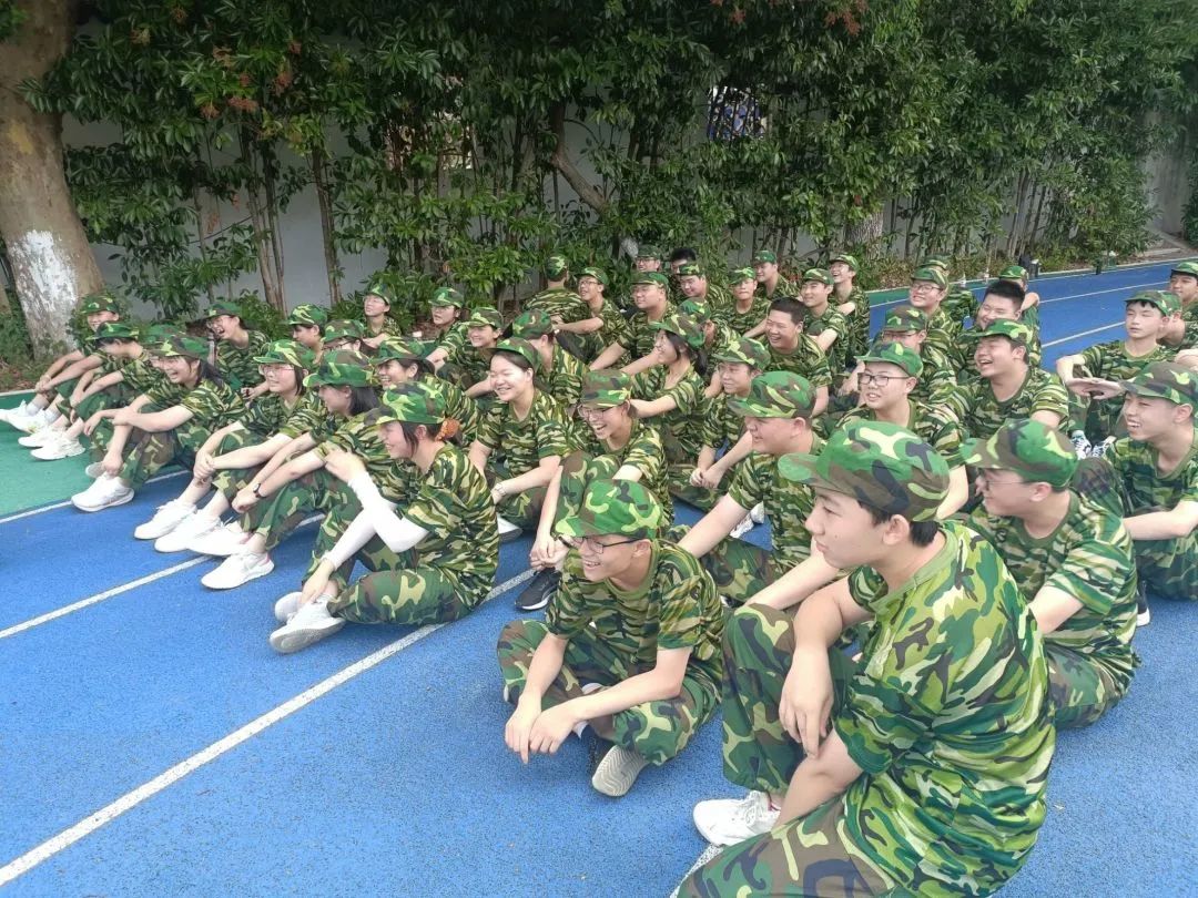 高标准军训,威武霸气的军训