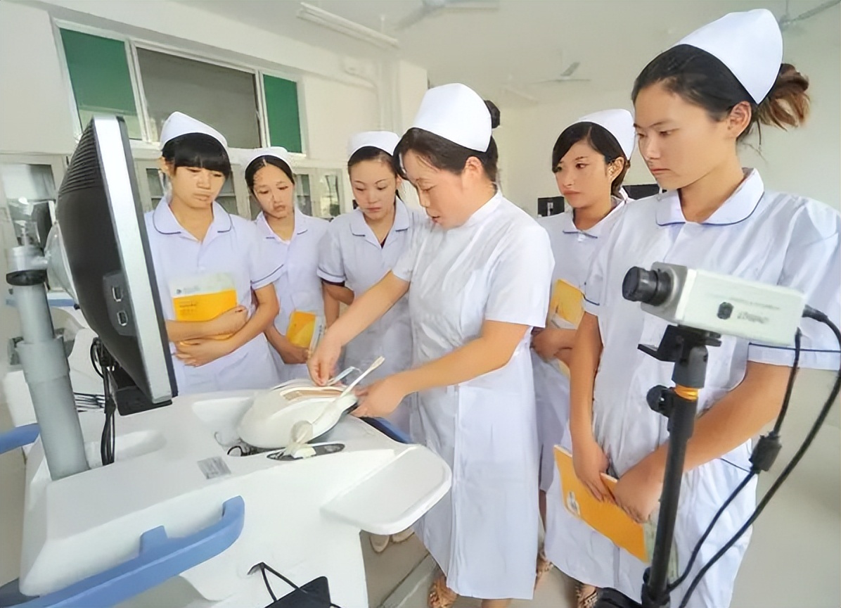 专科生学什么专业就业前景最好,专科生学什么专业就业前景比较好