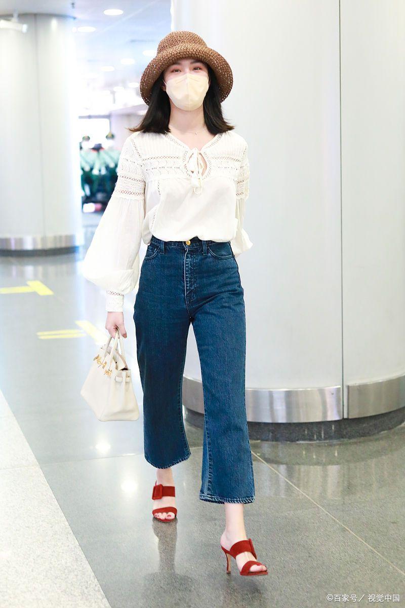 简单牛仔裤穿搭也会自带高级感,牛仔裤穿搭让你瞬间魅力十足