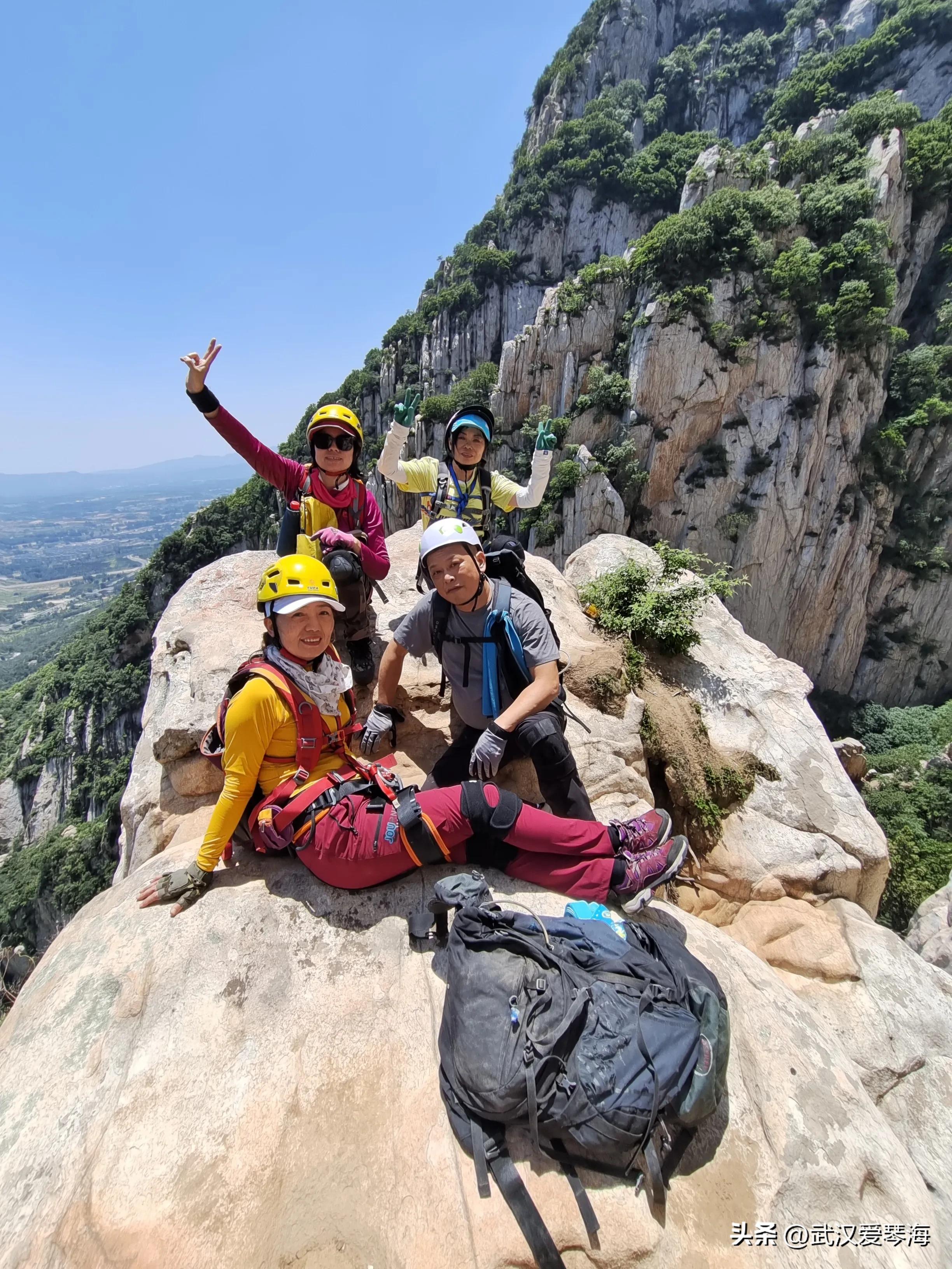 嵩山鱼道鱼脊线全景,嵩山虎头崖攀爬