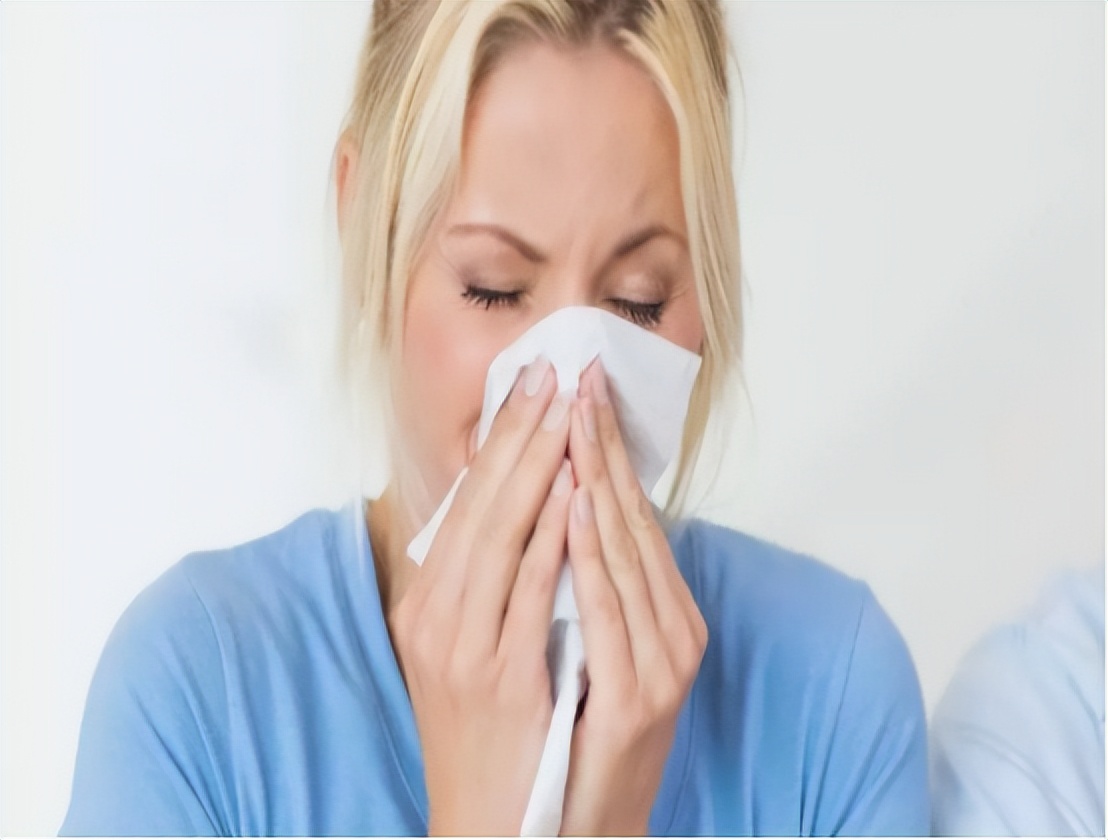 嗓子里面总有痰，痰多吐不完？教你3招，切断“生痰之源”