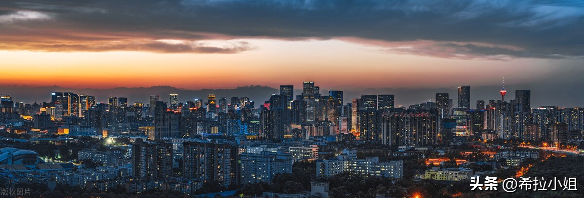 成都到乐山途中有哪些旅游景点,四川成都附近的旅游景点有哪些