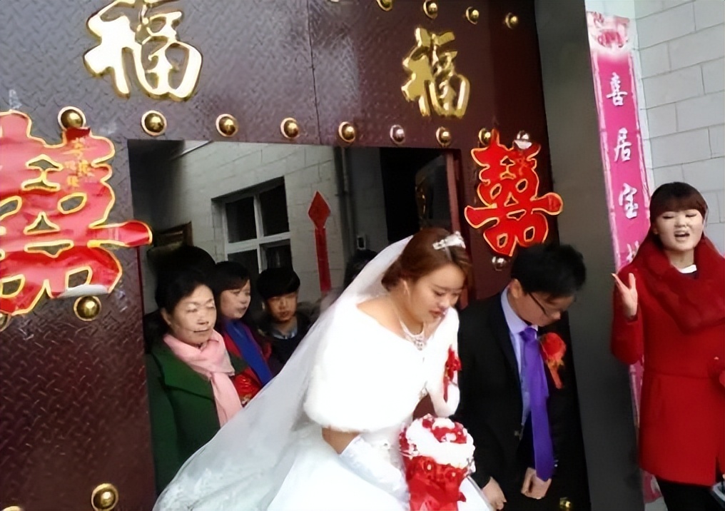 鍝ュ摜缁撳濡瑰闅忕ぜ浜斿崈,鍝ュ摜缁撳闅忕ぜ浜斿崈瑙嗛