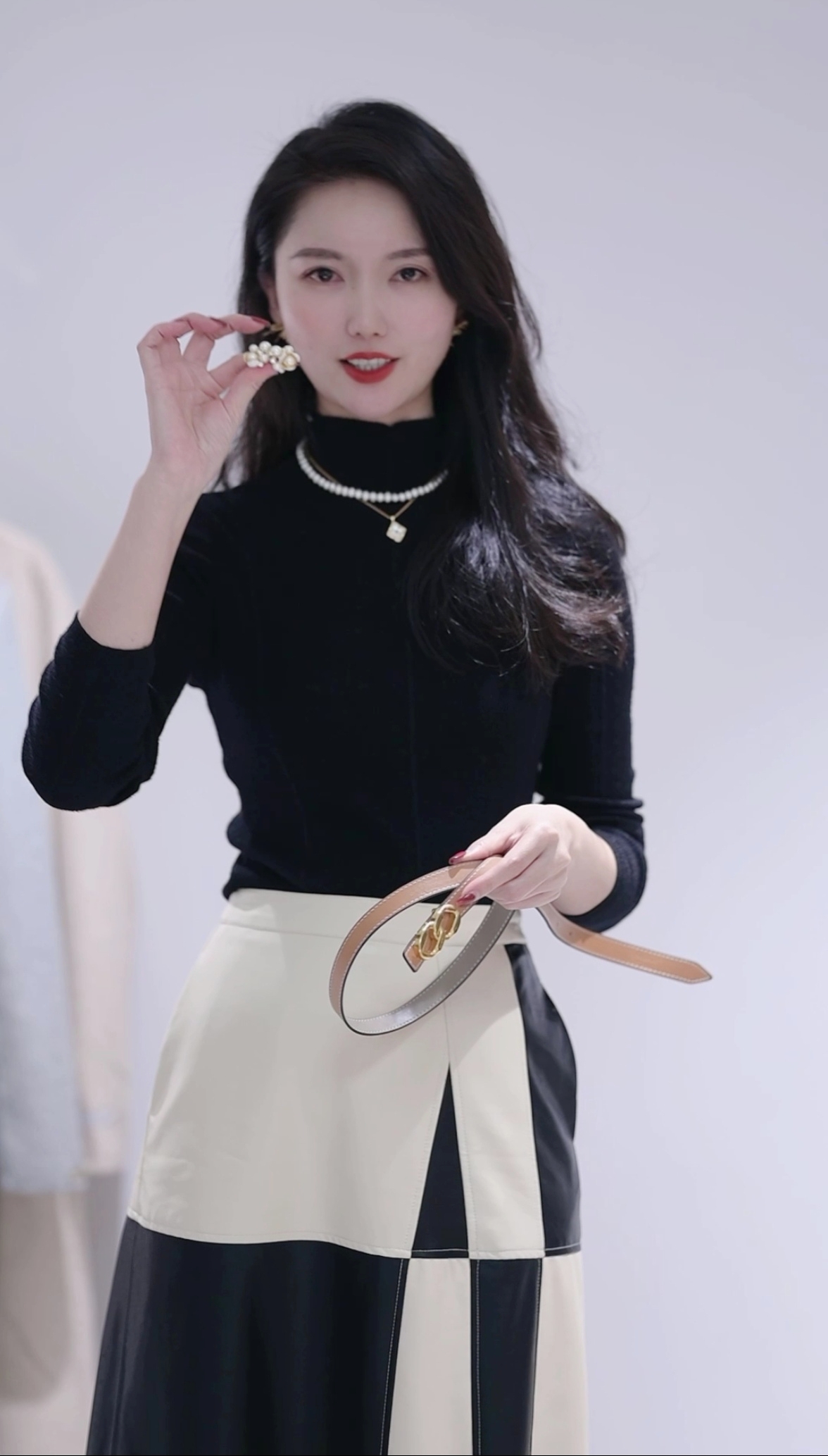 100个职业场合时尚穿搭（13）：参加资格证考试，我要穿什么?