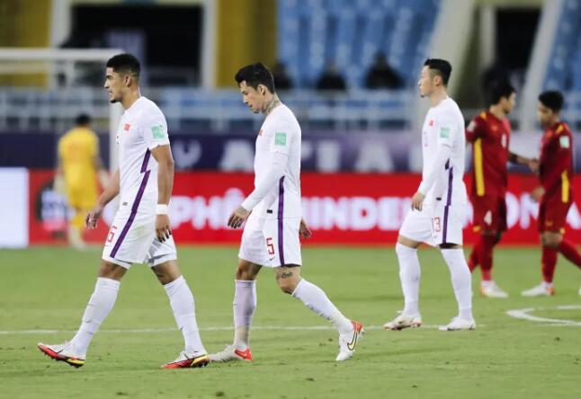 谢谢越南!扒下中国足球最后的*裤底**,从此可以面对现实