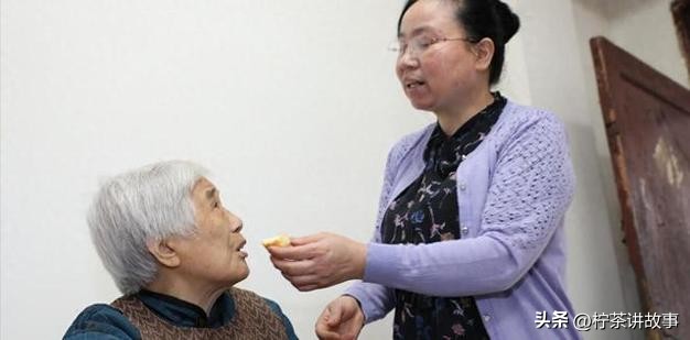 女保姆买菜多少钱,保姆每天买菜钱多报10元