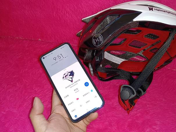 智能头盔helmet,crosshelmet智能头盔评测