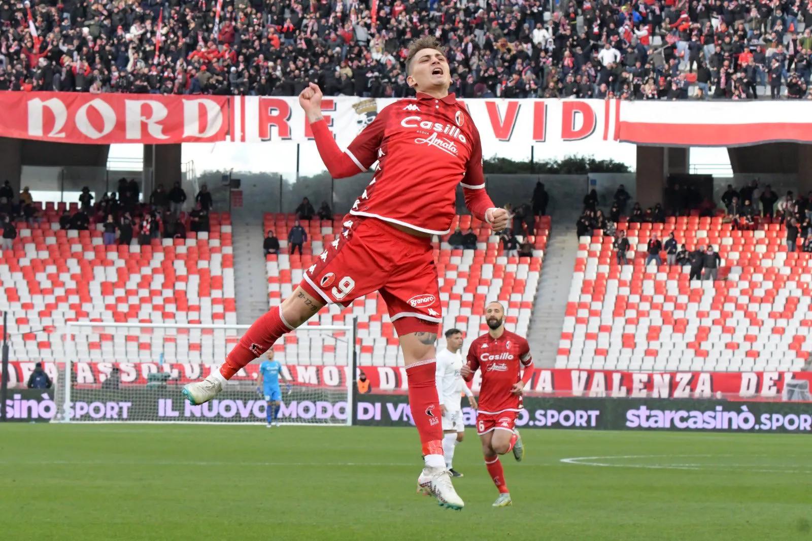 国际米兰将迎战ac米兰半场情况,国际米兰4-0萨勒尼塔纳布坎南