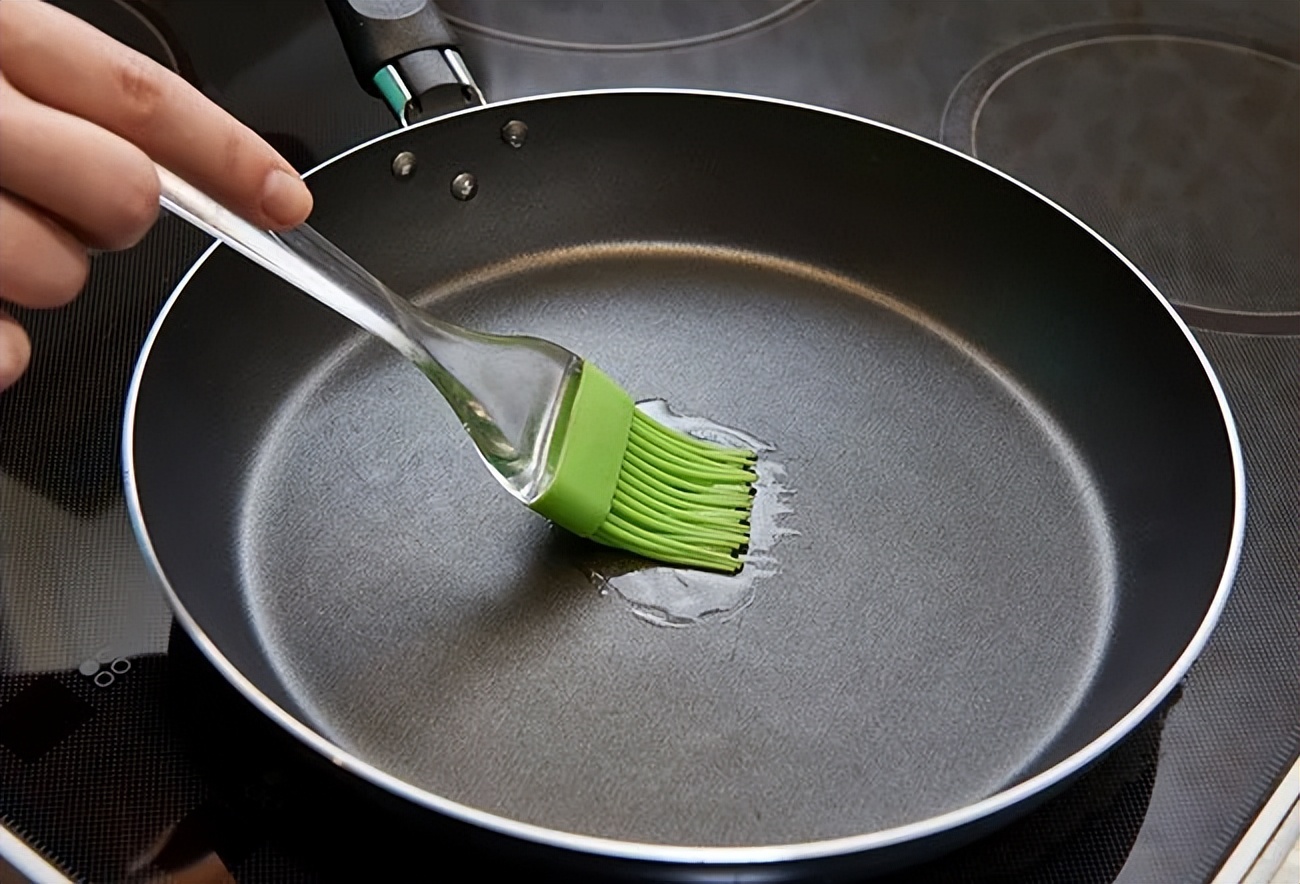 电饭锅内胆被刮坏的危害,电饭锅内胆涂层刮花脱落有毒吗