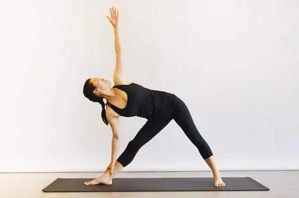 妆容斑驳显脏,妆容容易斑驳是怎么回事