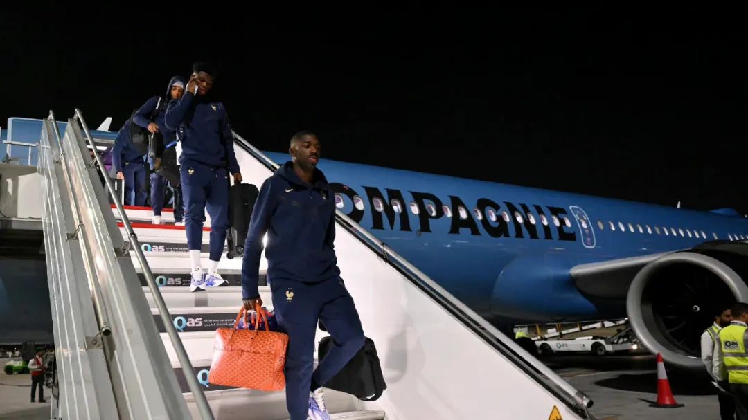 世界杯帅气球员西装,世界杯阿根廷男模队西装照高清