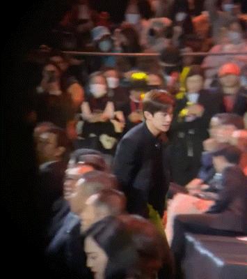 微博之夜照妖镜小动作,微博之夜成女星照妖镜