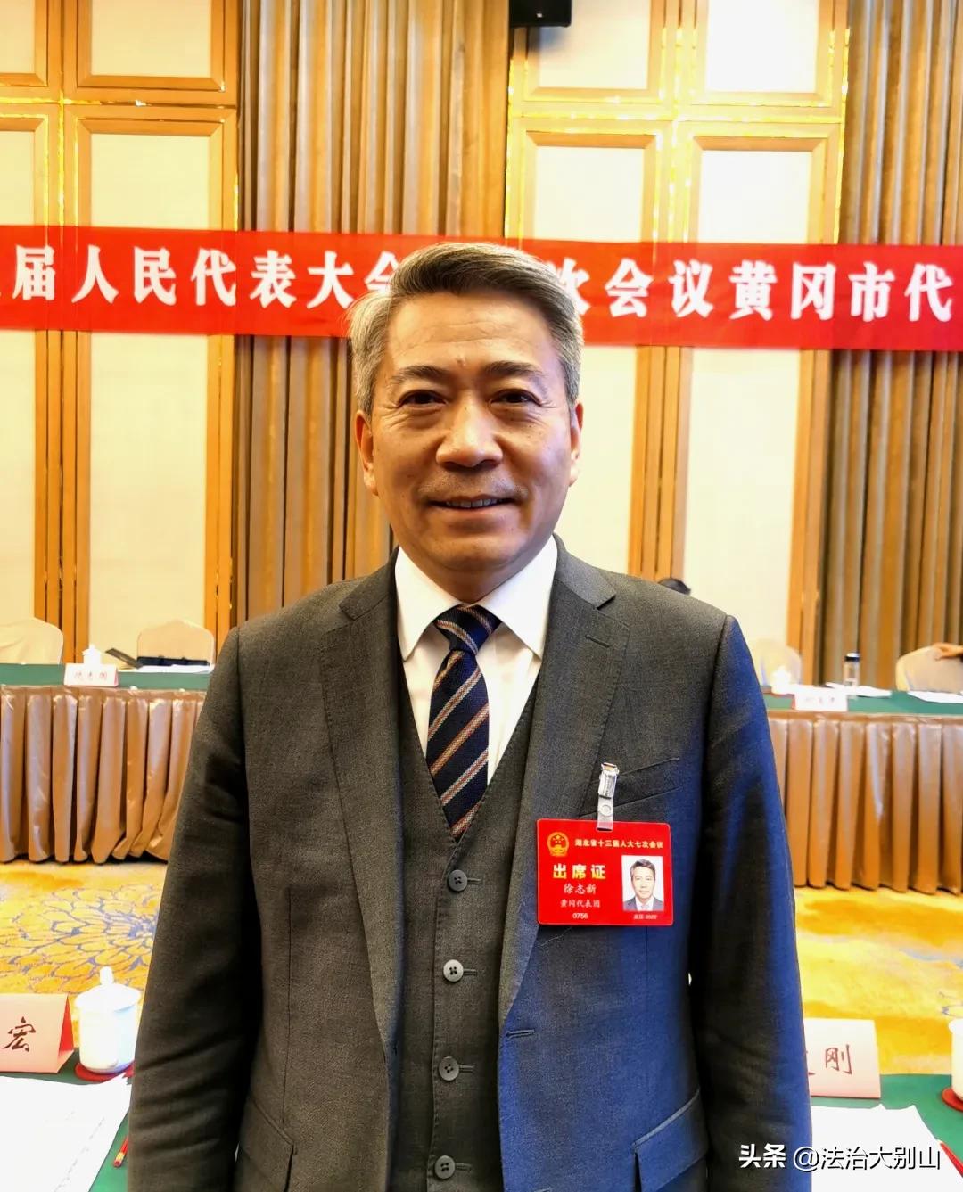 代表委员谈全方位推动高质量发展,全国两会代表委员热议生态建设