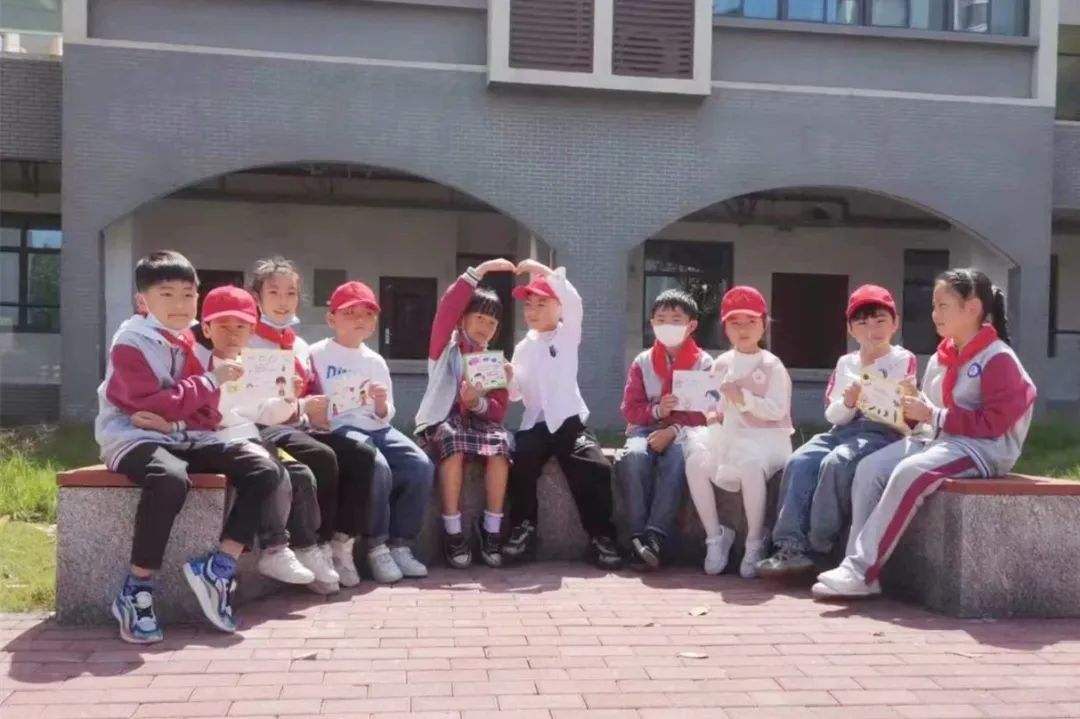 小学幼小衔接活动简报,幼小携手开展幼小衔接活动报道