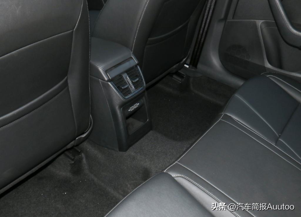 16年斯柯达明锐能值多少钱,斯柯达新明锐上市车展