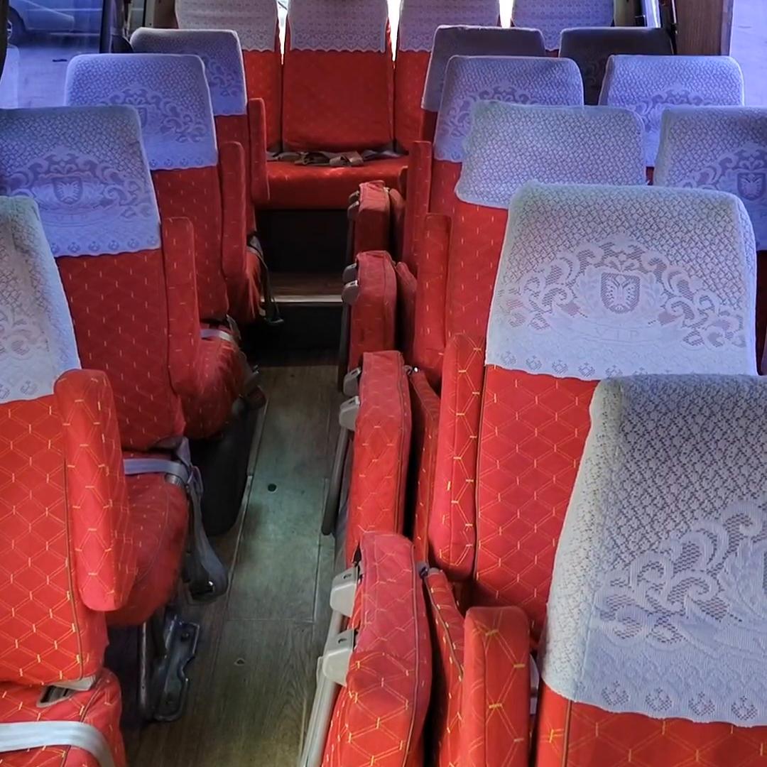 今天整两个硬货，14年江铃考斯特柴油手动5速五十铃机器...