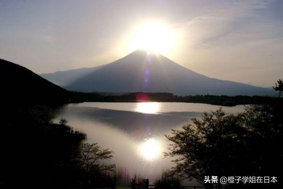 日本人过新年说什么,日本人是如何过春节的