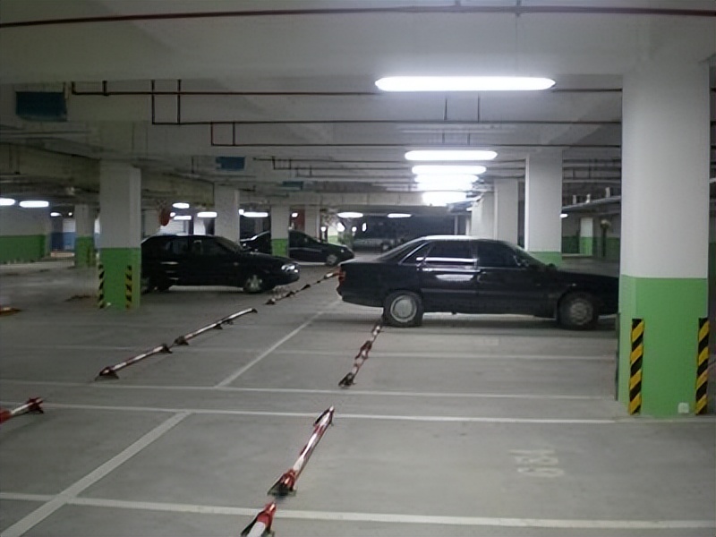 如何判断地下车库归属权,地下车库产权归属的法律依据