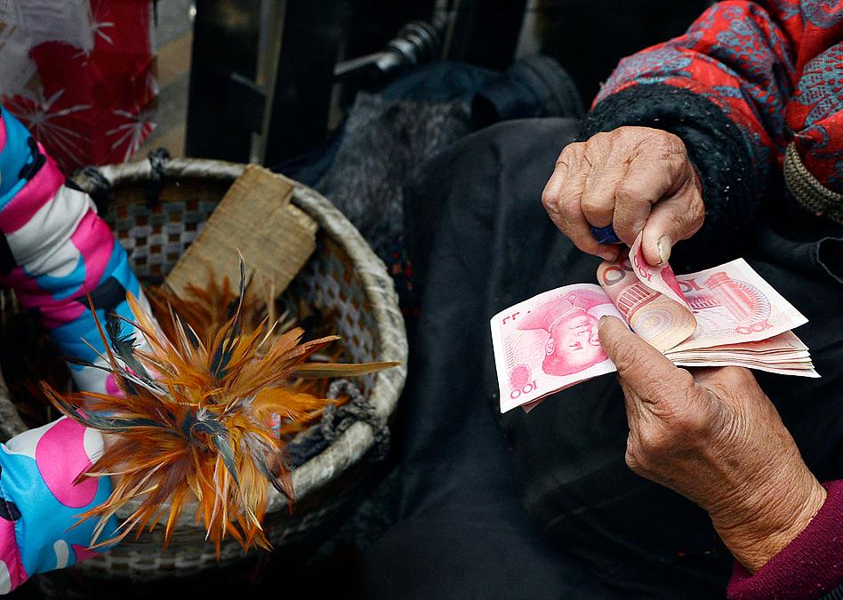 为了躲避相亲，我嫁给了网恋对象，母亲最担心的事还是发生了