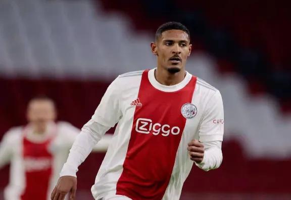 盘点当今非洲十大前锋，萨拉赫领衔，八人效力于英超