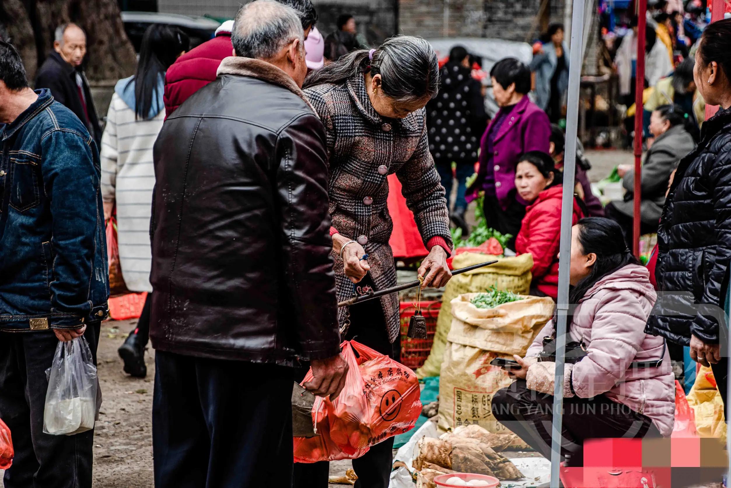忆母恩悼念图片,戏曲民间悲曲忆母恩