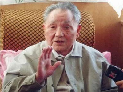 军委制定接防香港方案，忽视了*力武**准备，*小平邓**沉着脸说了2句话