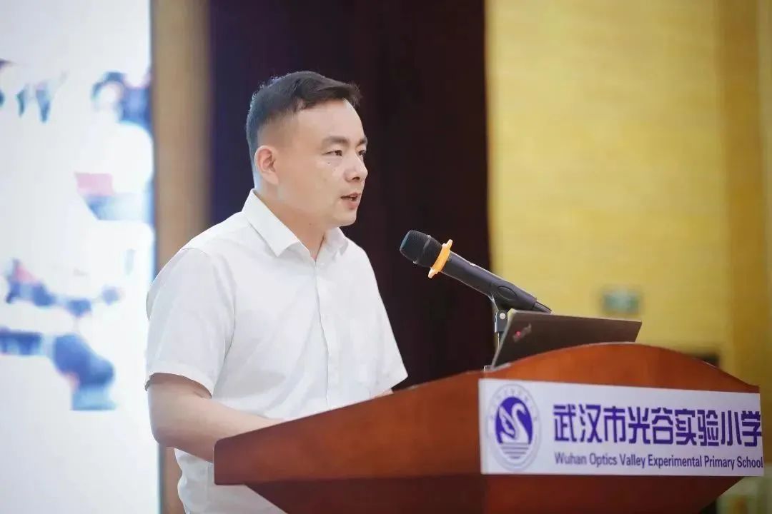 武汉首届智慧教育优秀教师,武汉东湖高新技术开发区新教师