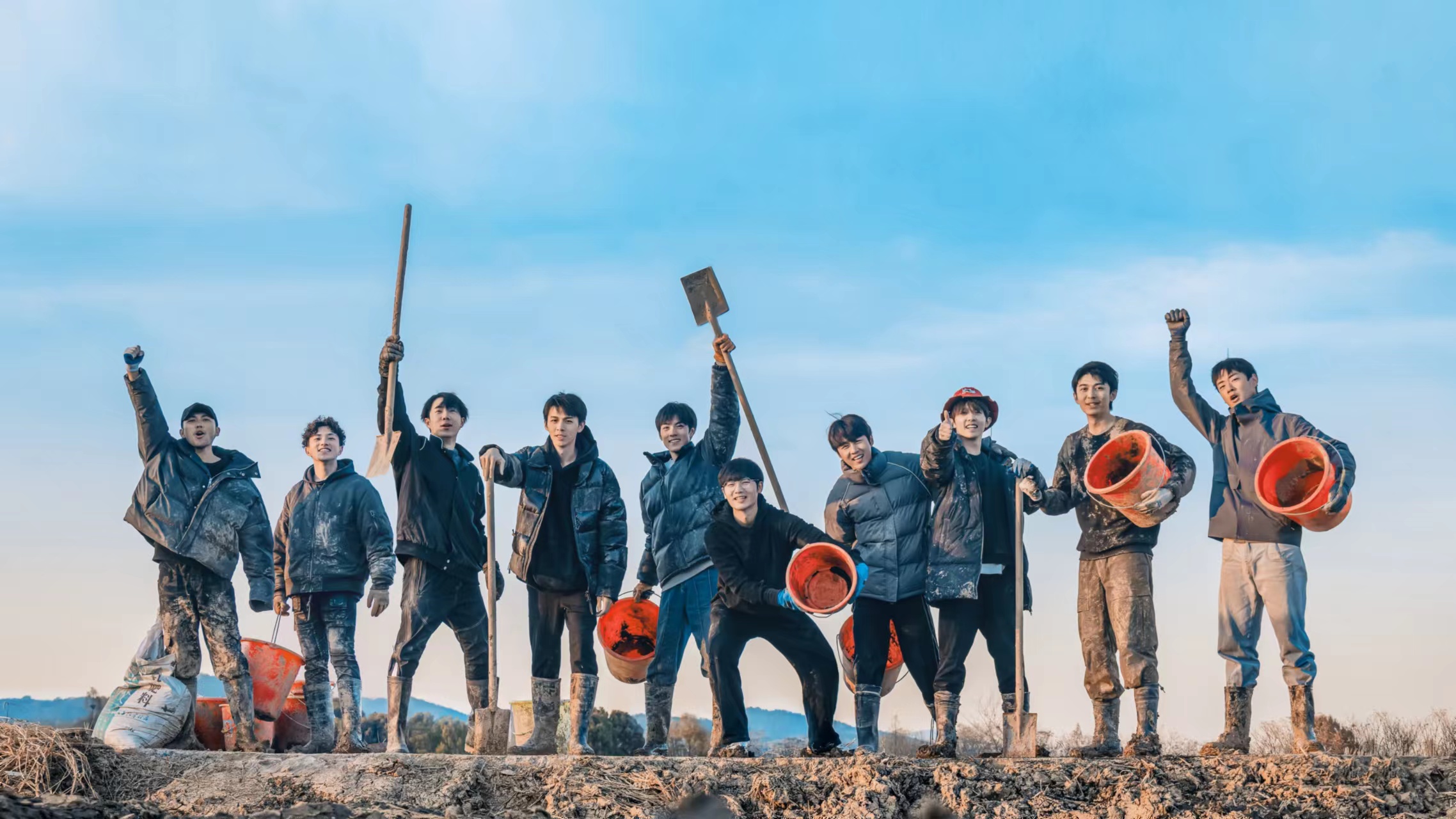 10个少年，192天扎根土地，1场热血难凉、持续加更的青春实录