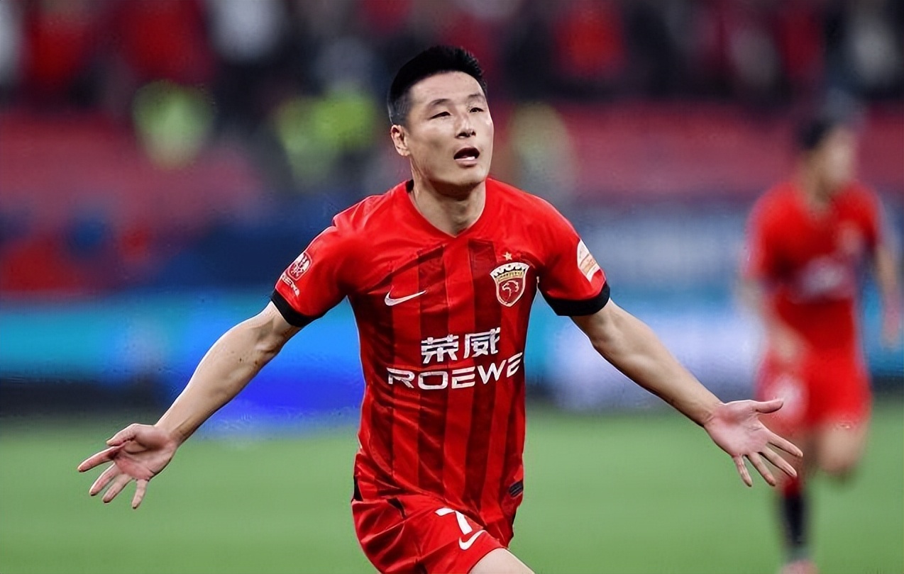 武磊回击鲁能完整视频,武磊回击狼队进球