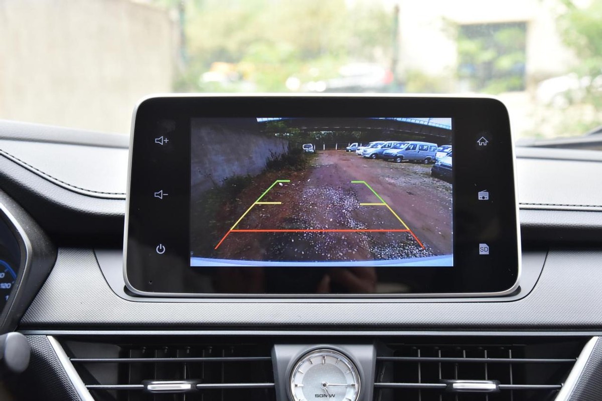 五菱宏光s31.5t试驾,2022年新款五菱宏光s3豪华商务版