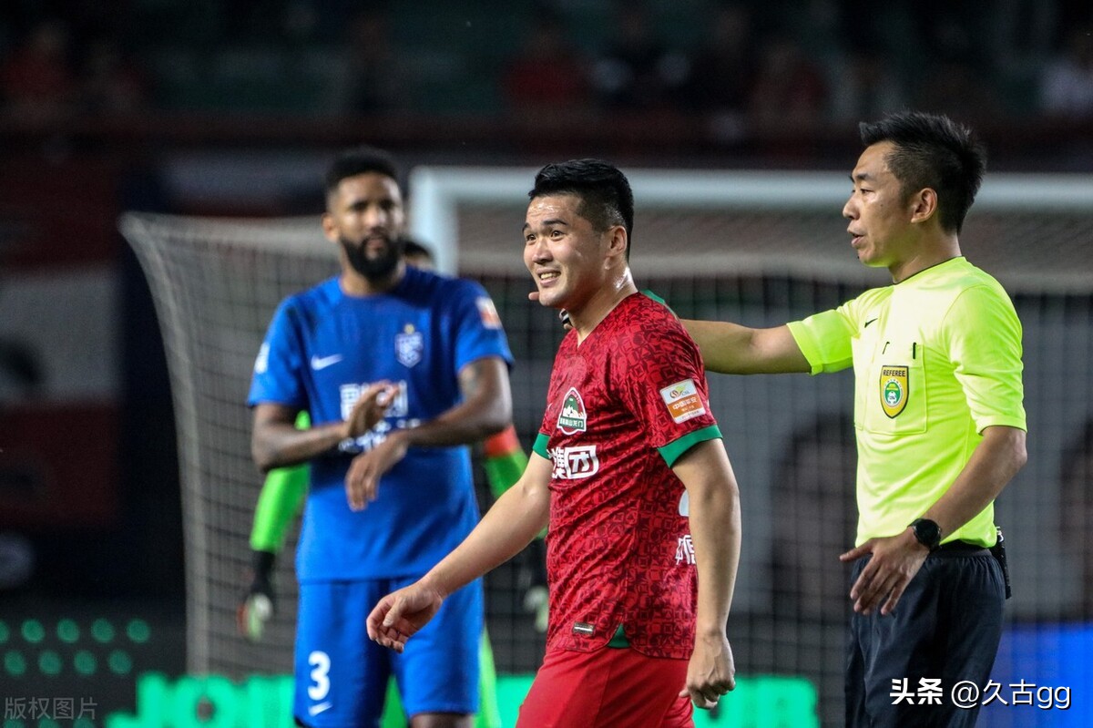 三镇球员阿齐兹受罚,阿齐兹被足协追罚