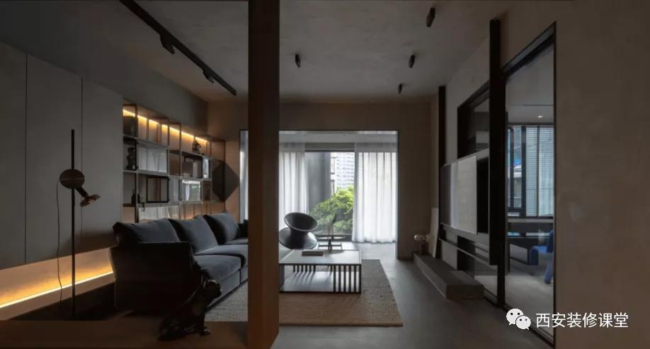 电视墙砸个门,客厅背景墙全砸