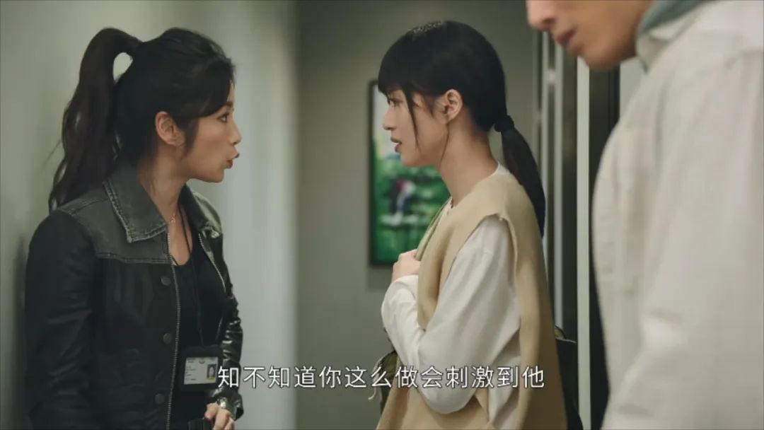 4集就下线8人，演员大换血，刚播就上17个热搜，《法证5》真爆了