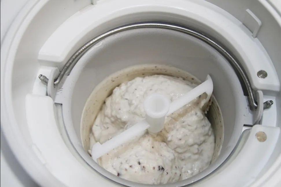 简单无需冷藏好吃的冰淇淋做法,最简单的冰淇淋不用打蛋器